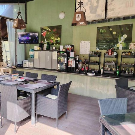 Aheloy Apartments Екстер'єр фото