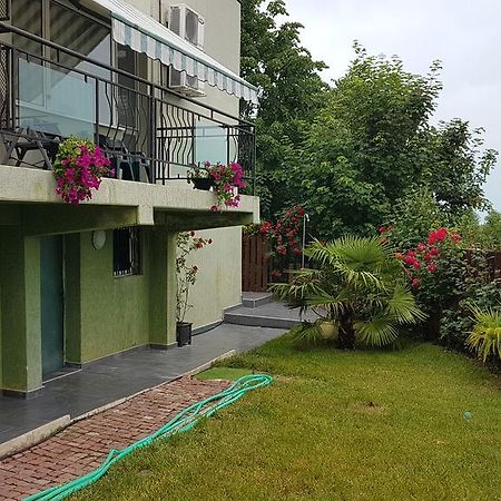 Aheloy Apartments Екстер'єр фото
