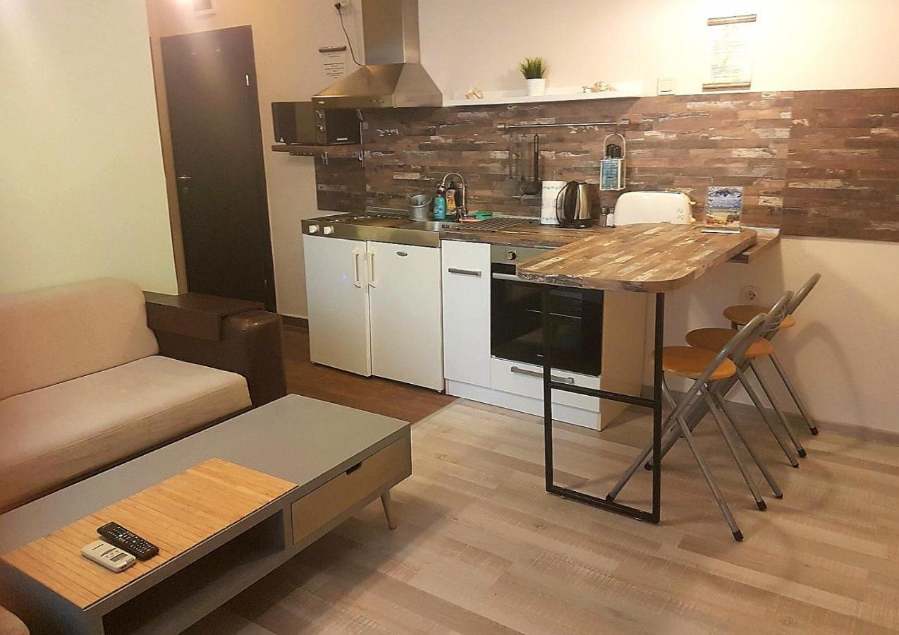Aheloy Apartments Екстер'єр фото
