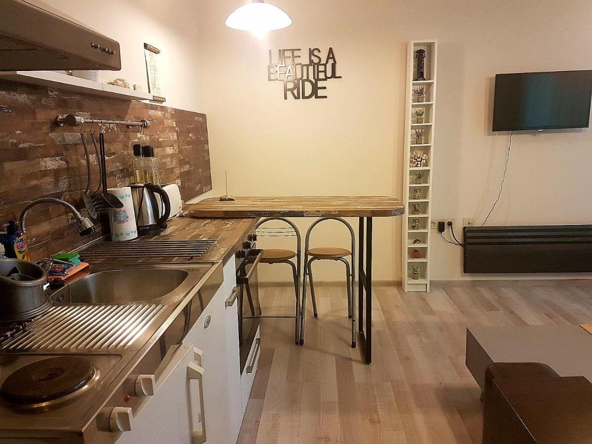 Aheloy Apartments Екстер'єр фото
