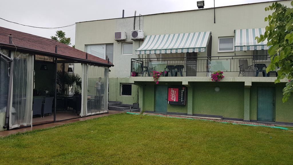 Aheloy Apartments Екстер'єр фото